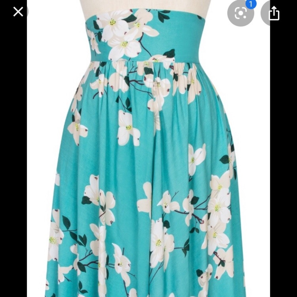 Trashy Diva dogwood skirt